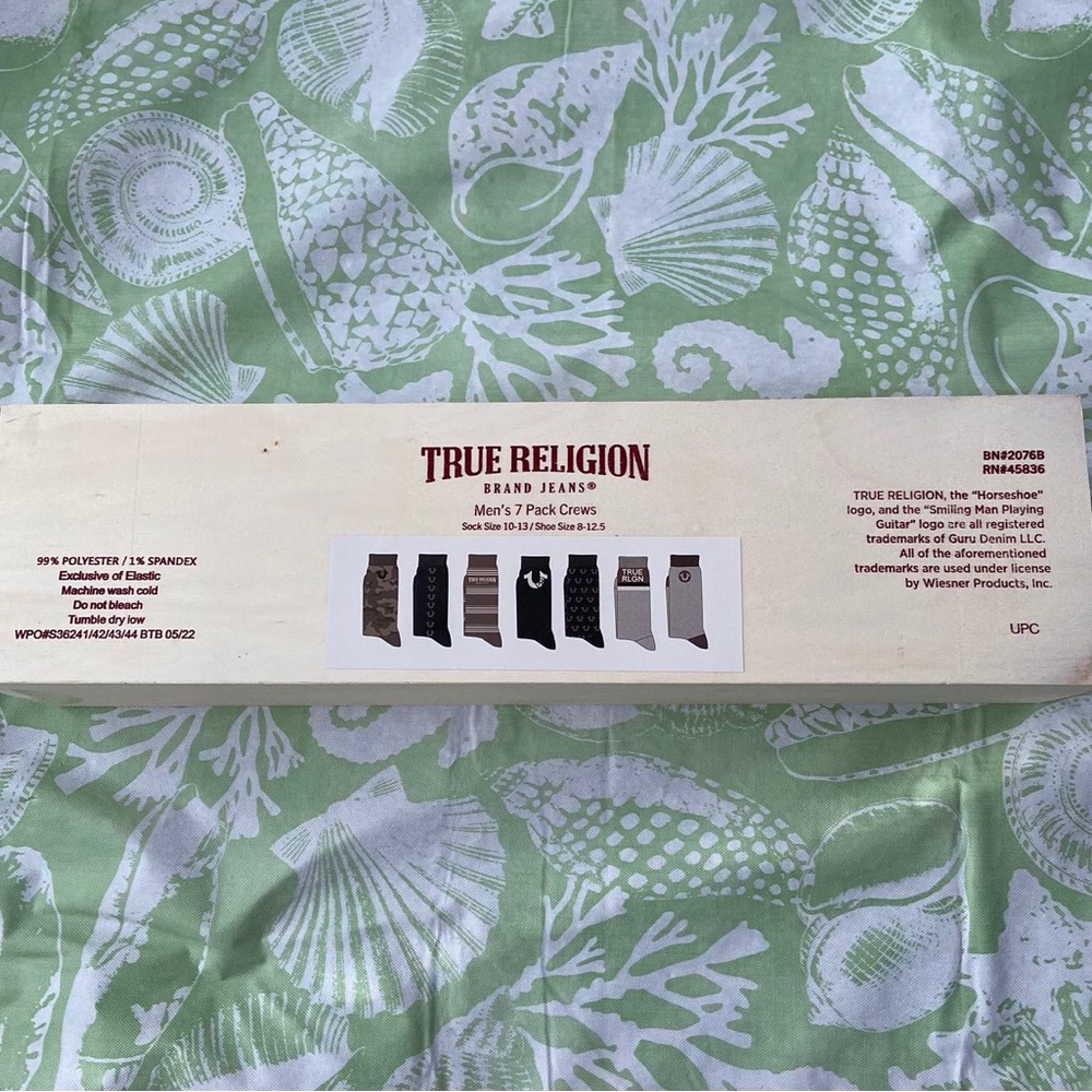 Men’s True Religion 7 Packs of Socks